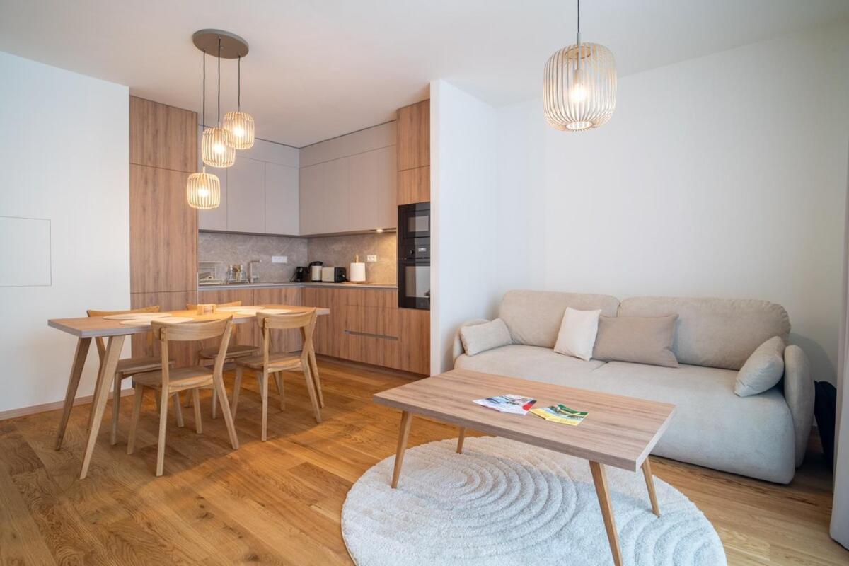 Elegant 2-bedroom * Bratislava